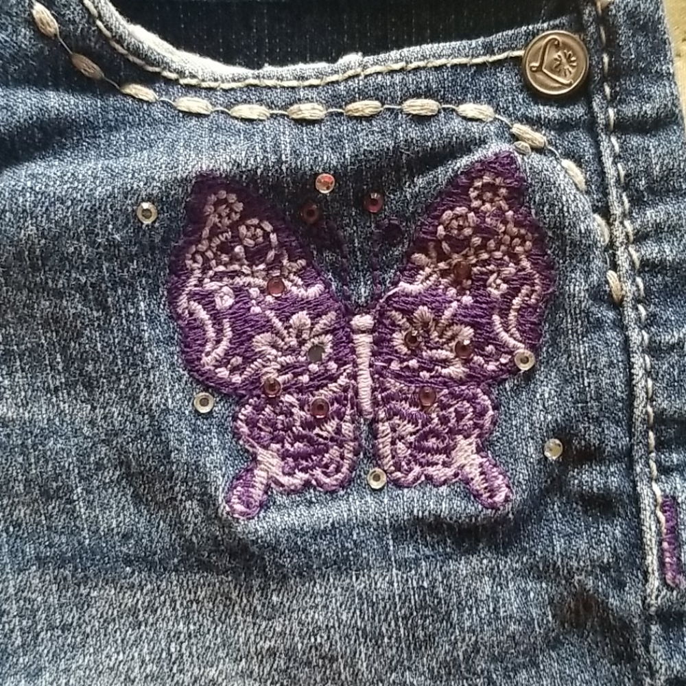 Girls jean shorts size 6 - Picture 2 of 5